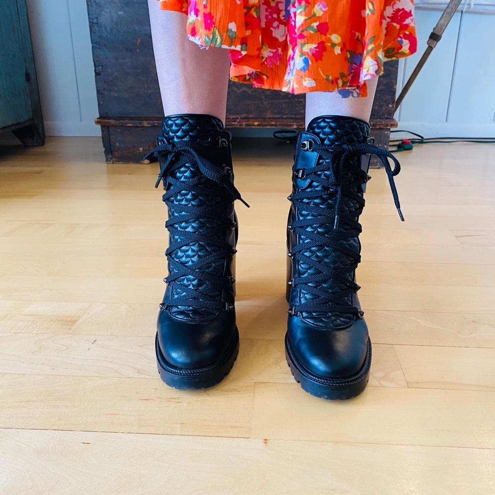 SOLD ♥️ Louboutin ♥️ Mad Boot 70 Napa - Picture 3 of 8